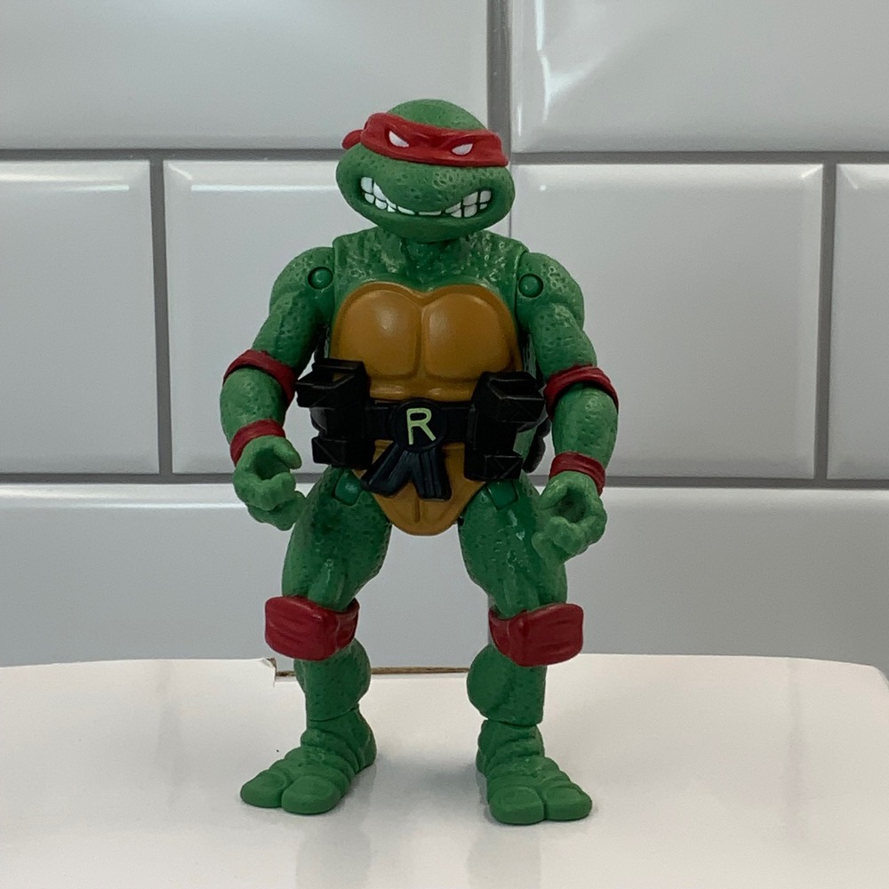 Playmates TMNT Raphael Action Figure 2024 Viacom 4.5 Inch Red Bandana R Belt